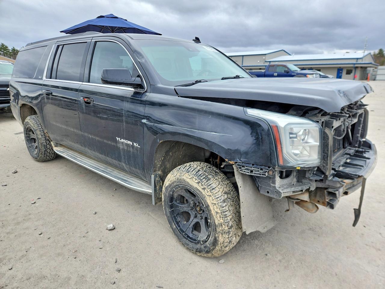 2015 GMC YUKON XL K1500 SLT photo 4
