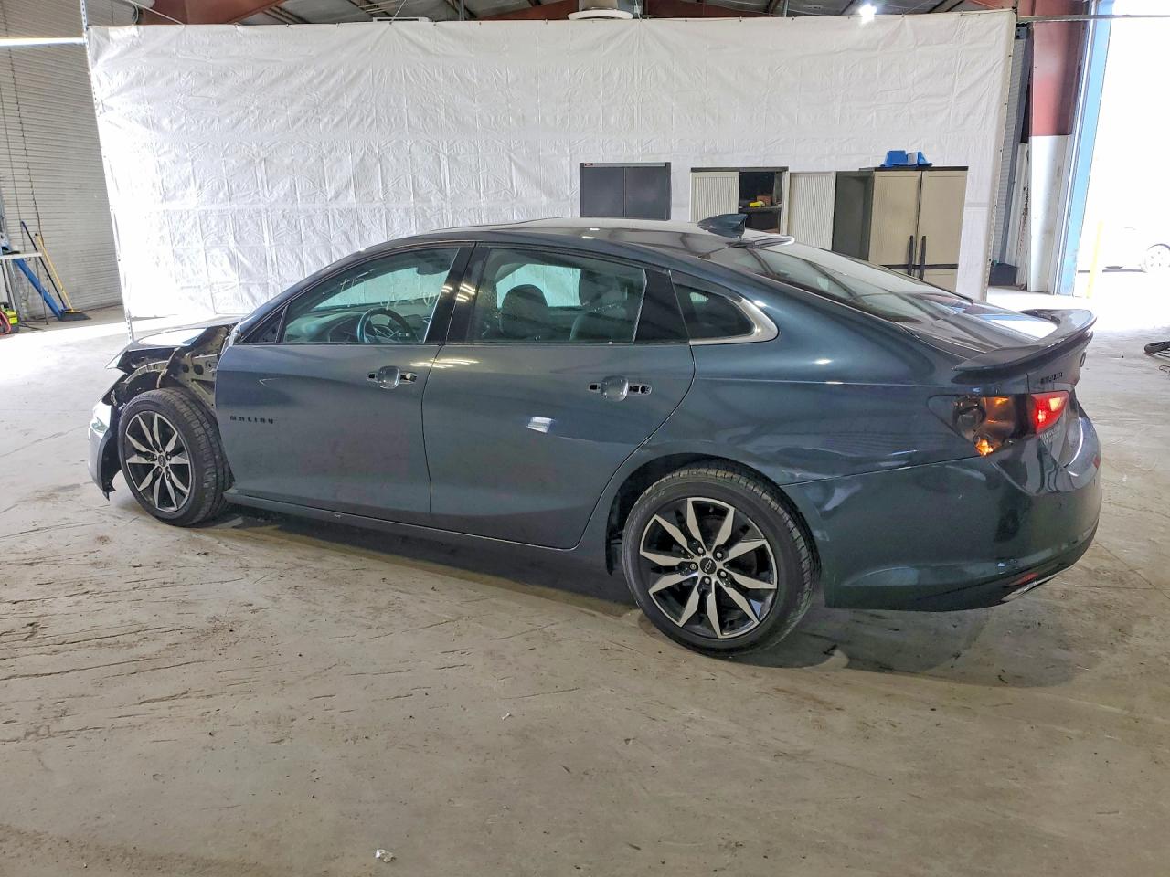 2021 CHEVROLET MALIBU RS photo 2