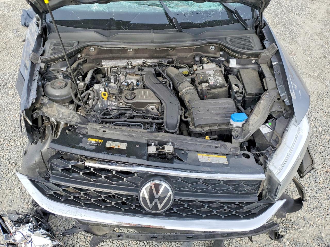 2024 VOLKSWAGEN TAOS SE photo 12