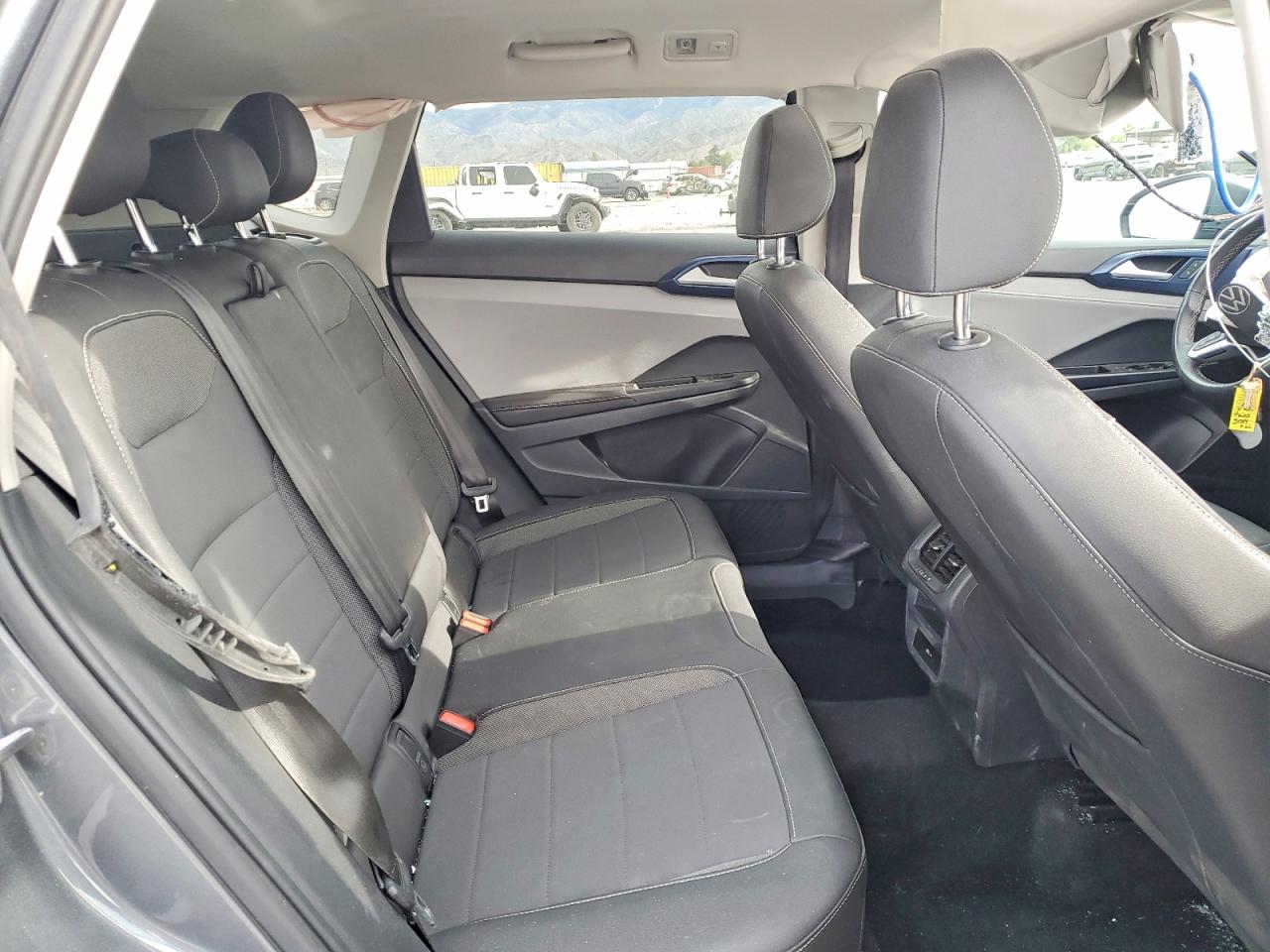2024 VOLKSWAGEN TAOS SE photo 11
