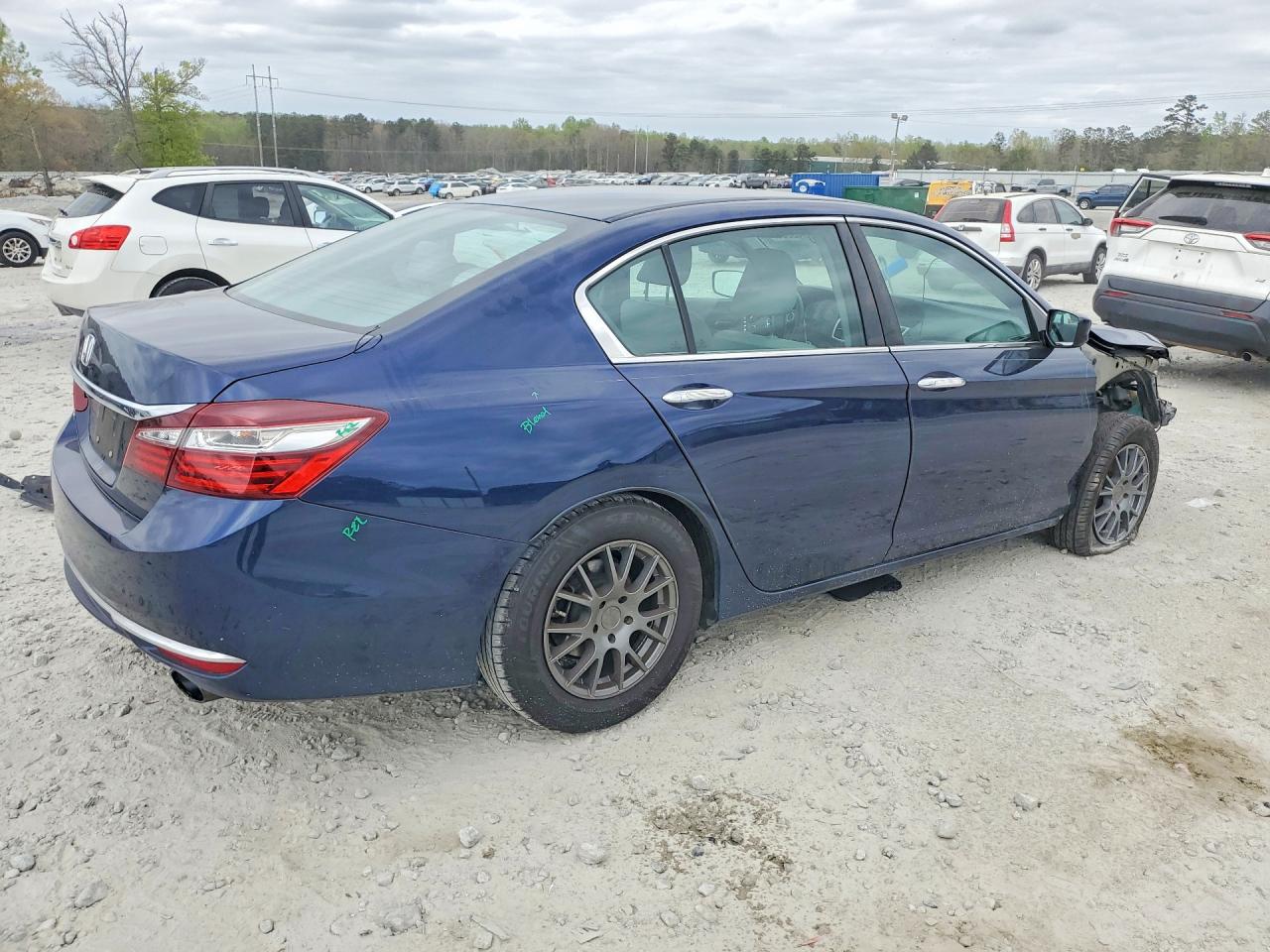 2017 HONDA ACCORD LX photo 7