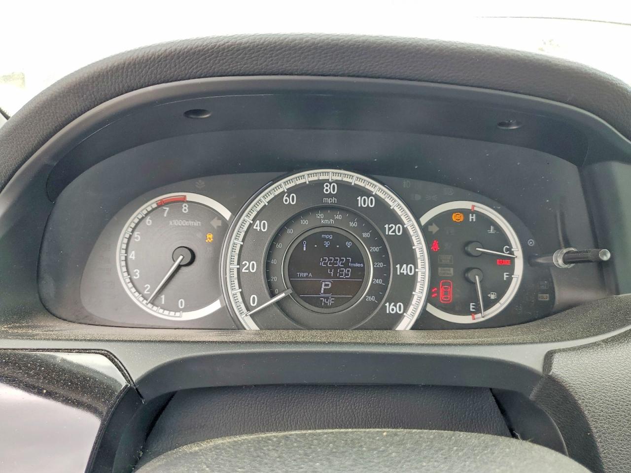 2017 HONDA ACCORD LX photo 25