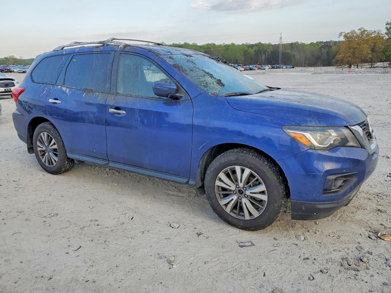 2017 NISSAN PATHFINDER S photo 10