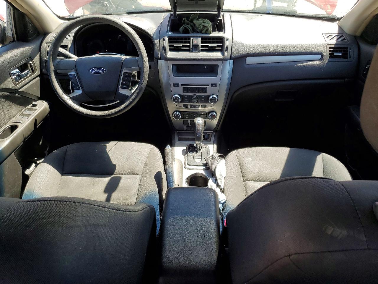2010 FORD FUSION SE photo 15