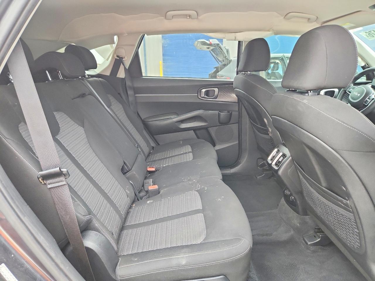 2022 KIA SORENTO LX photo 31