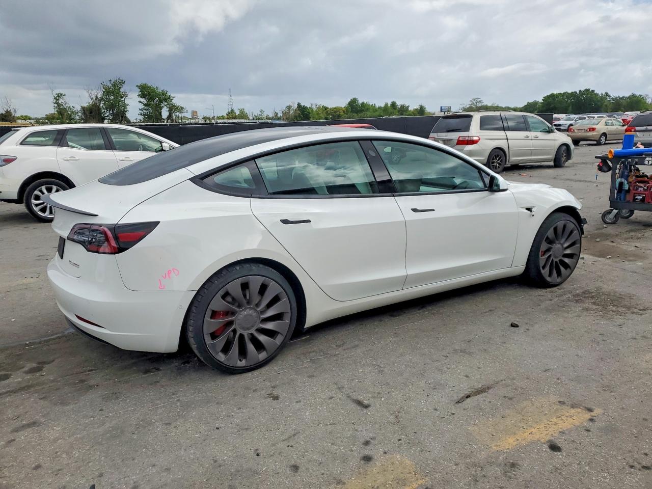 2022 TESLA MODEL 3 photo 5