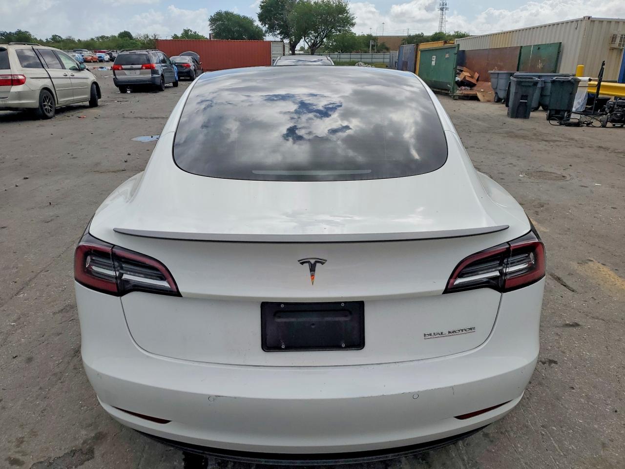2022 TESLA MODEL 3 photo 11