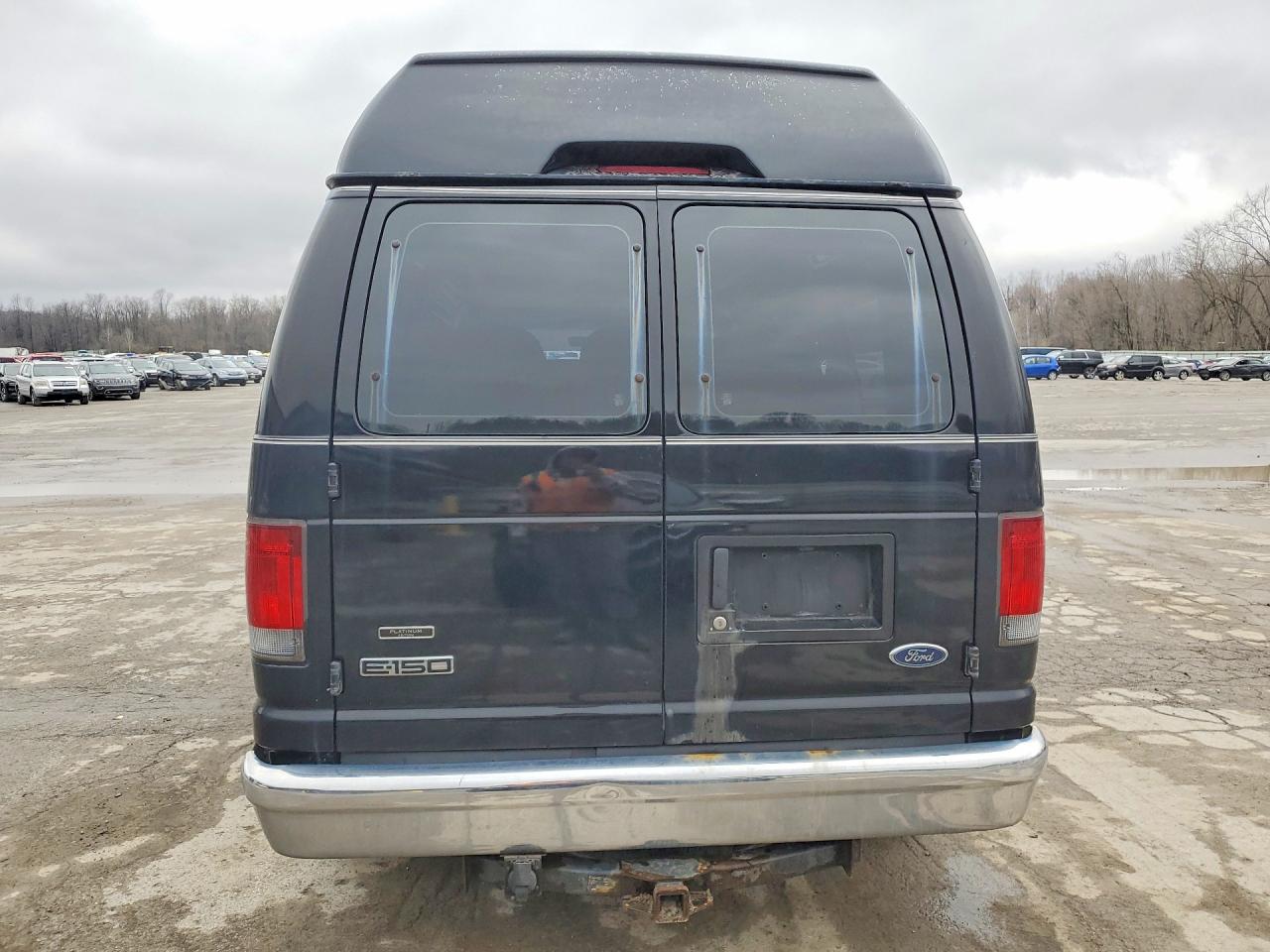 2005 FORD ECONOLINE E150 VAN photo 19