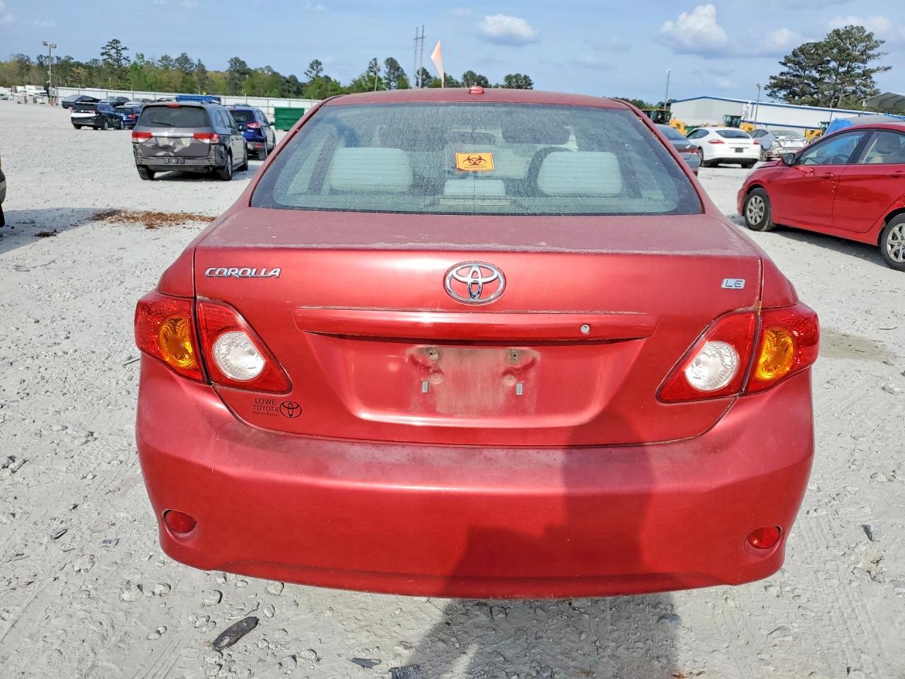 2010 TOYOTA COROLLA LE photo 11
