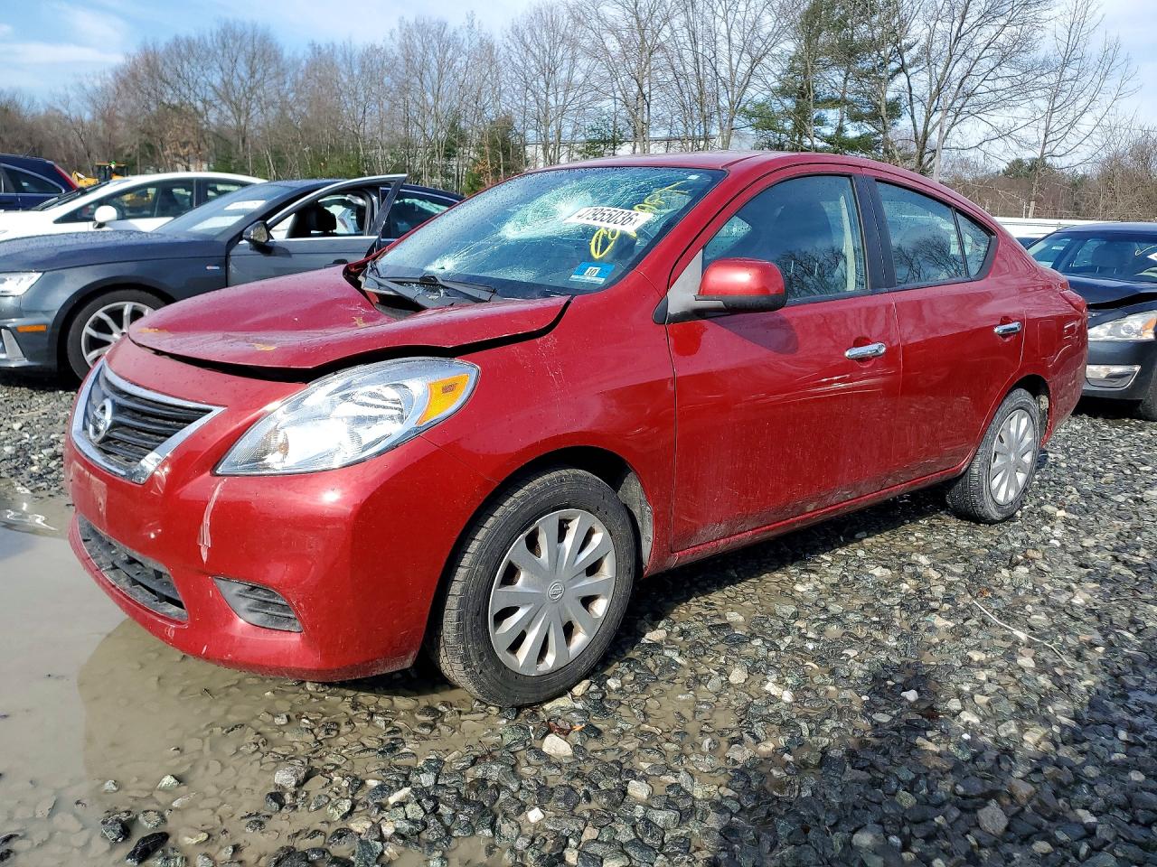 2012 NISSAN VERSA