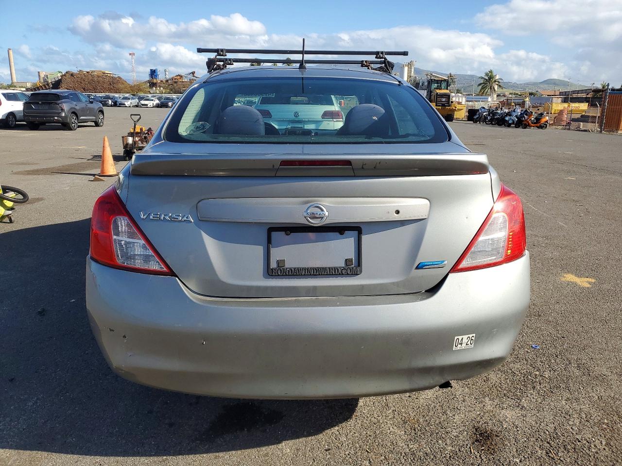 2014 NISSAN VERSA 1.6 S PLUS photo 6