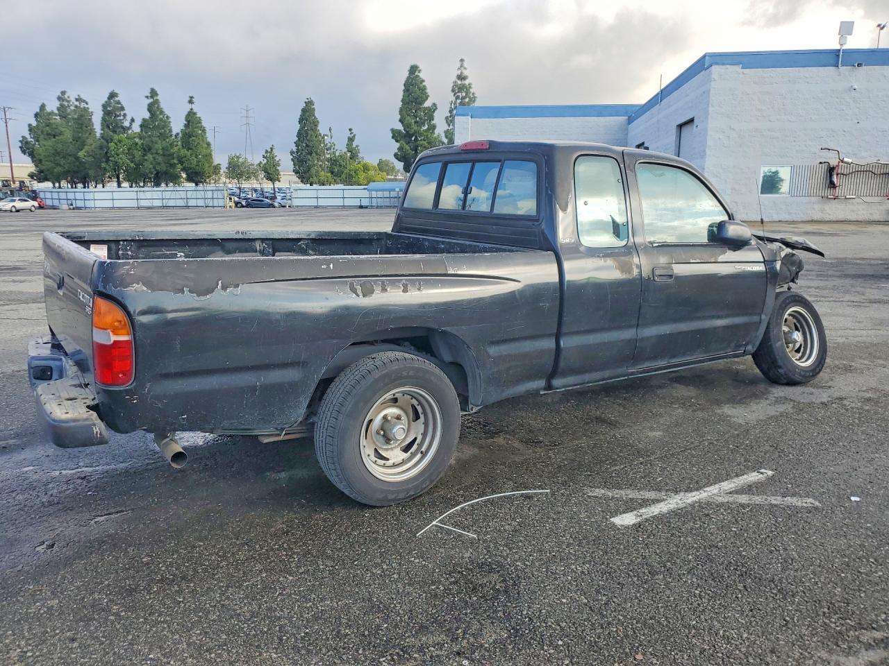 1998 TOYOTA TACOMA BASE photo 3