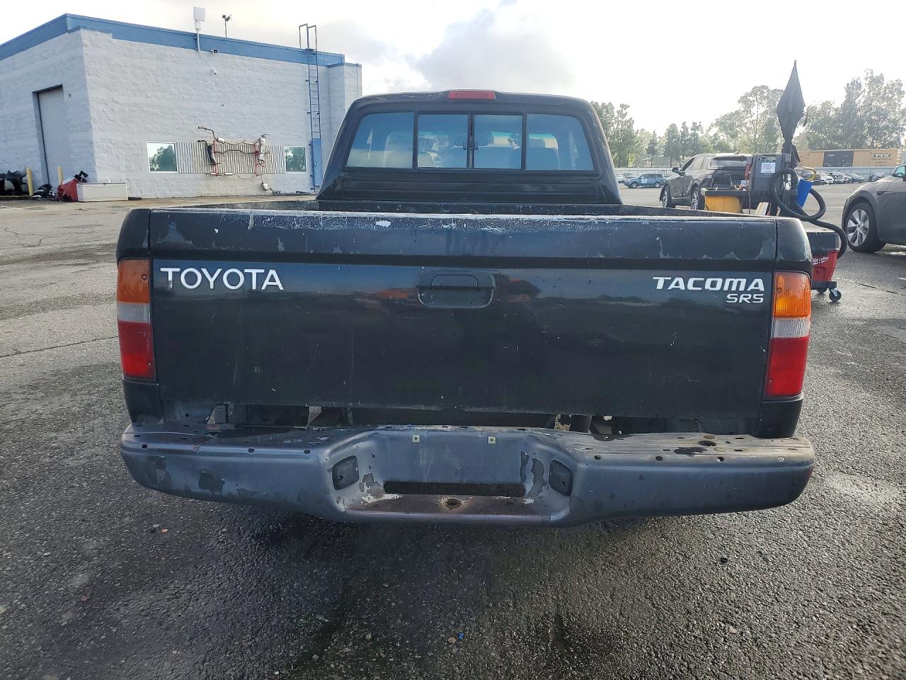 1998 TOYOTA TACOMA BASE photo 6