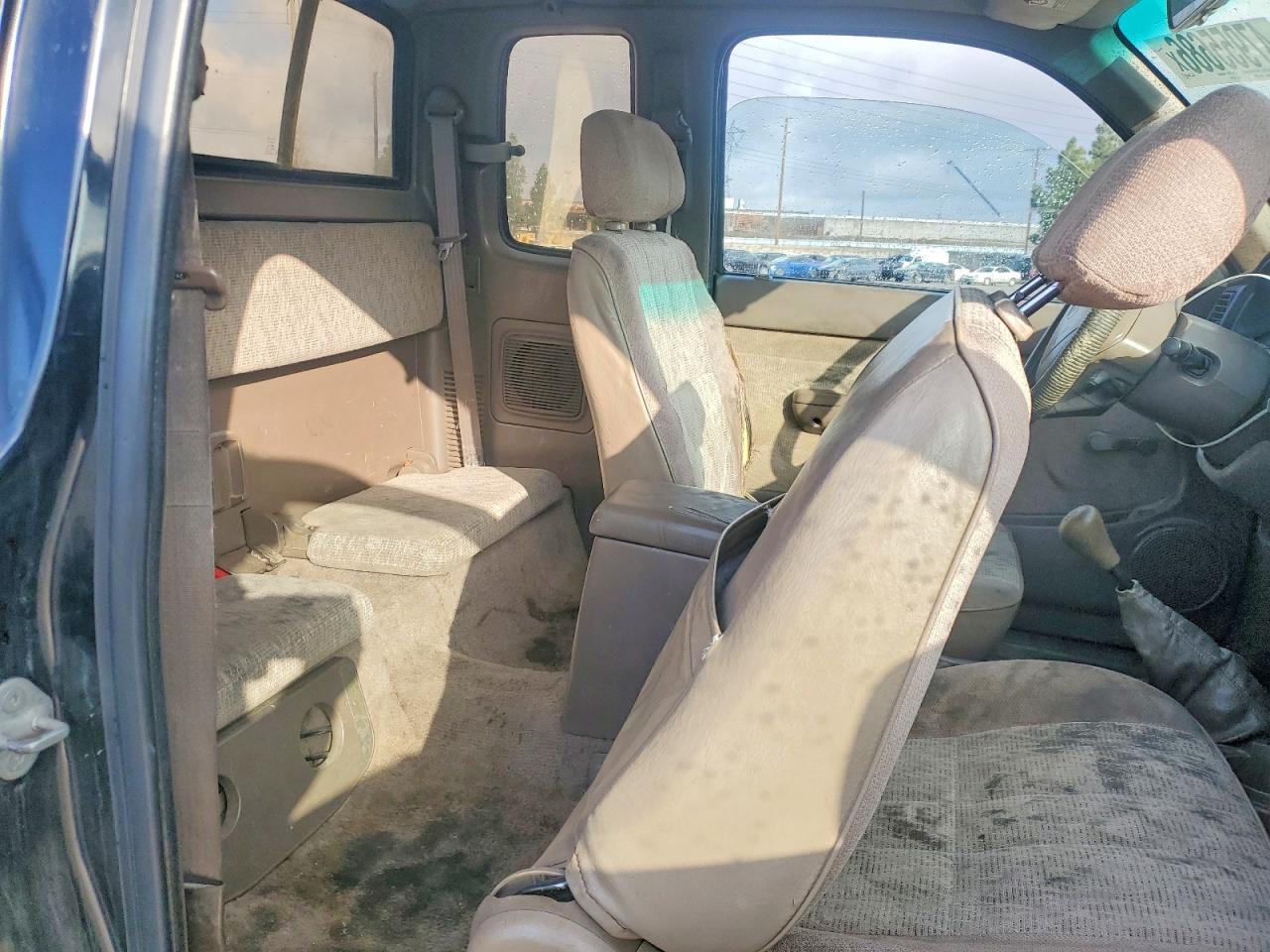 1998 TOYOTA TACOMA BASE photo 10