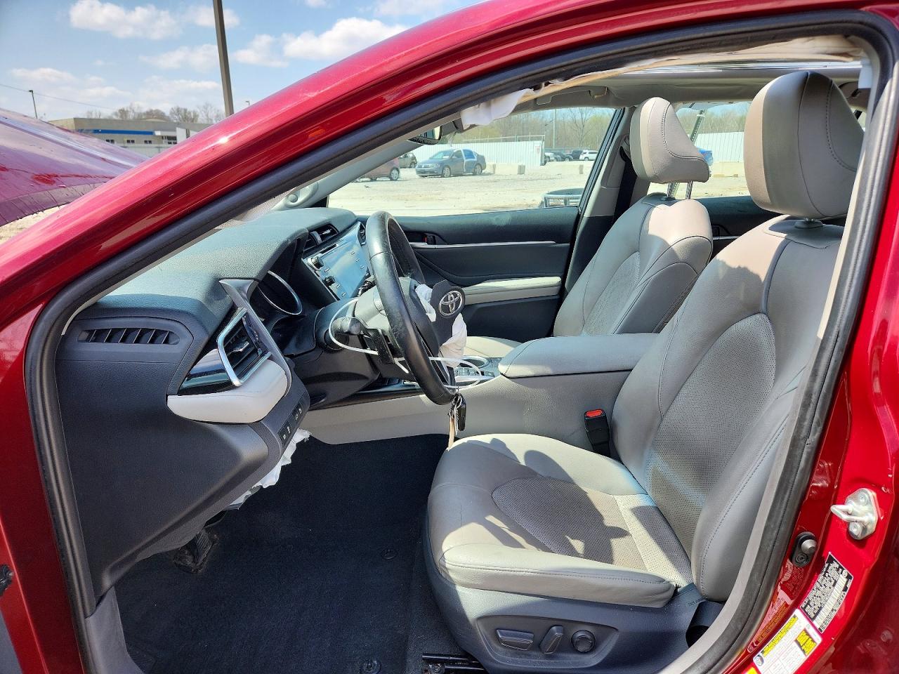 2018 TOYOTA CAMRY XSE V6 photo 13