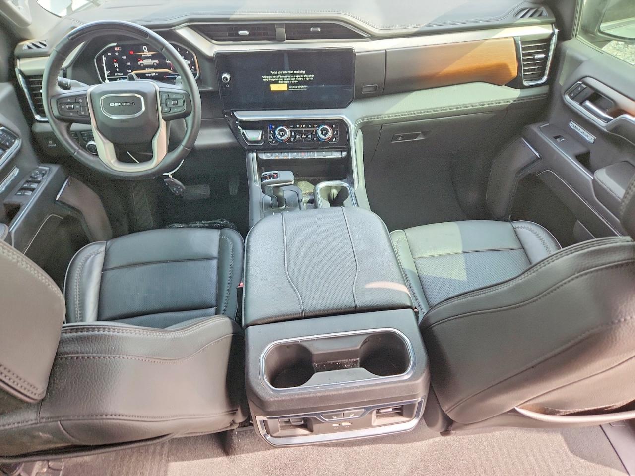 2025 GMC SIERRA K1500 DENALI photo 8
