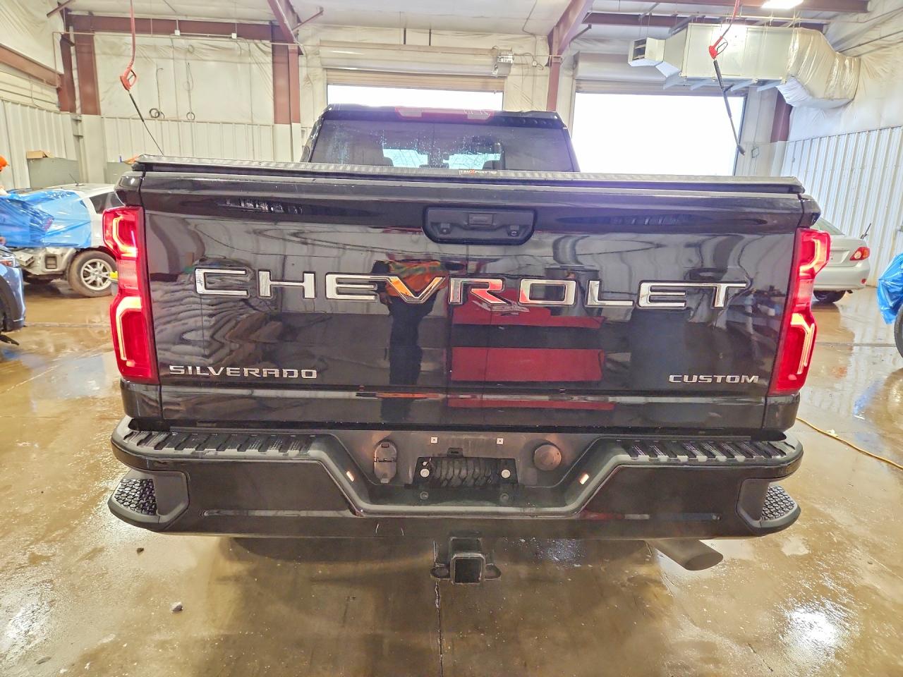 2021 CHEVROLET SILVERADO K2500 CUSTOM photo 11