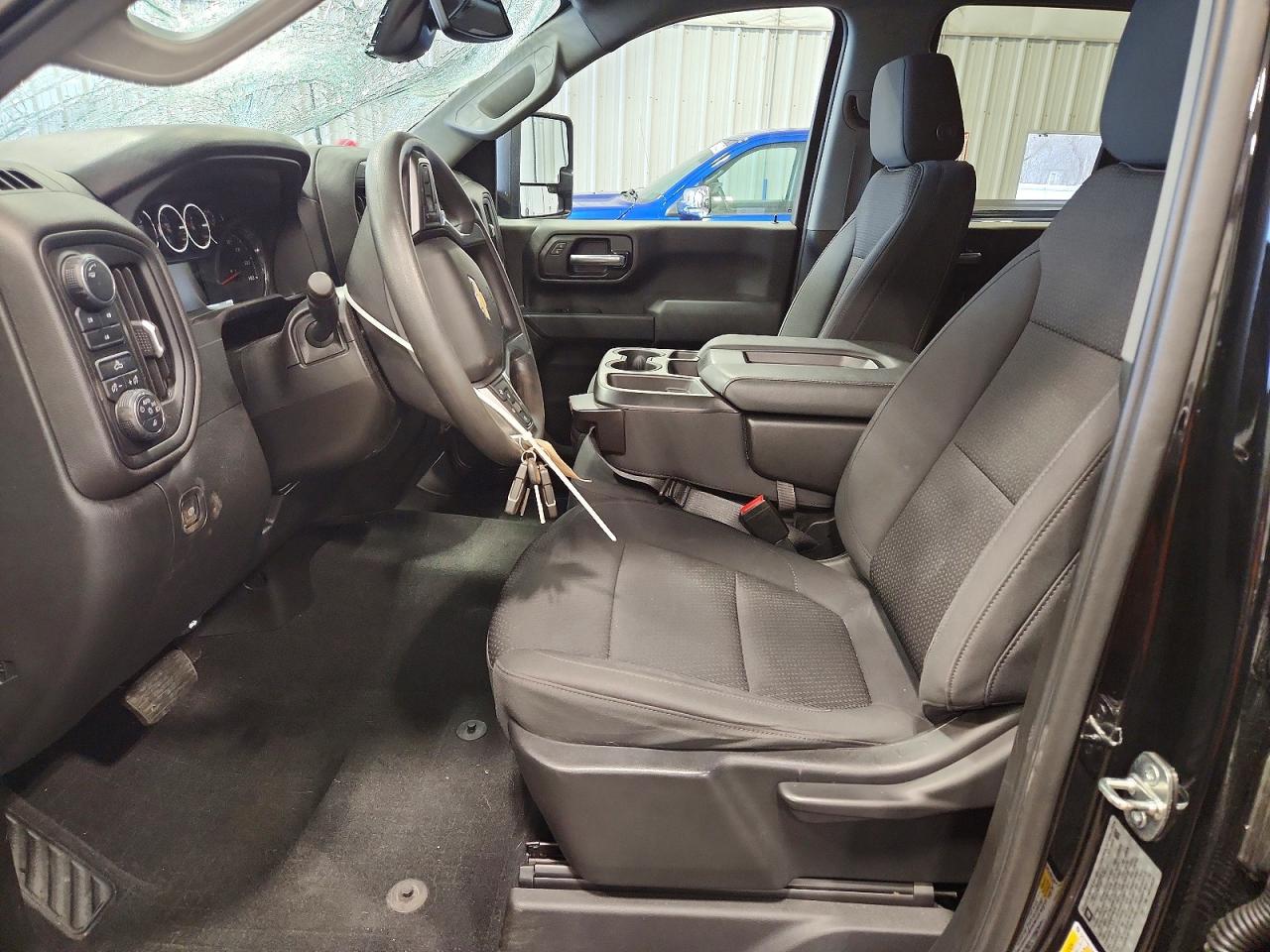 2021 CHEVROLET SILVERADO K2500 CUSTOM photo 13