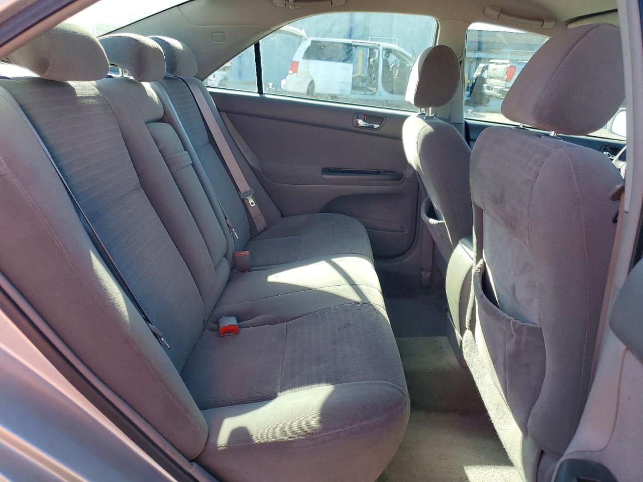 2005 TOYOTA CAMRY LE photo 28