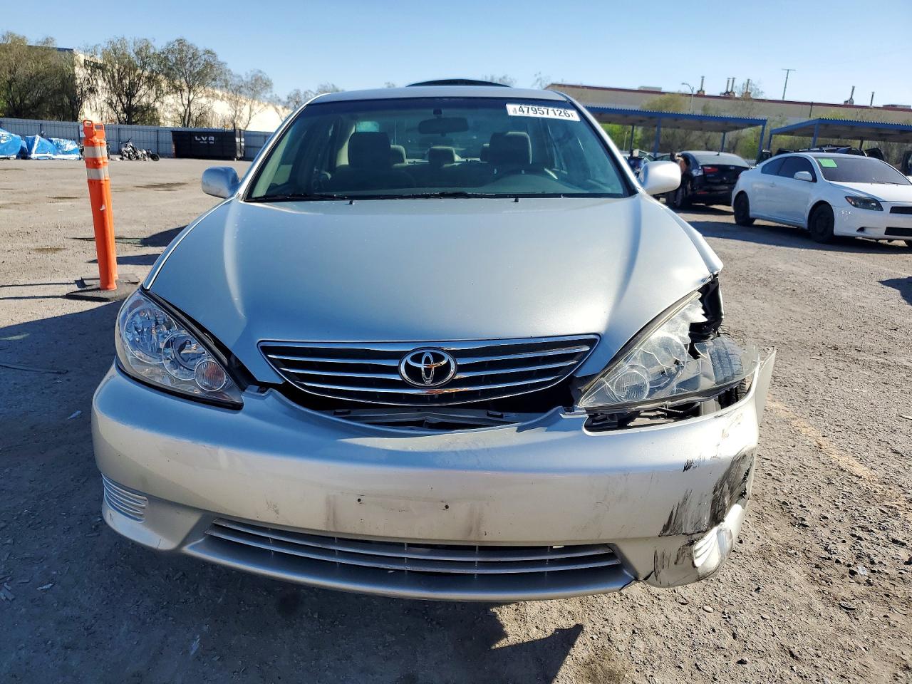 2005 TOYOTA CAMRY LE photo 13