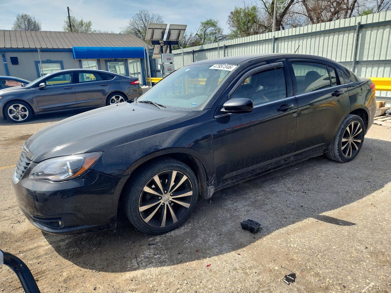 2013 CHRYSLER 200