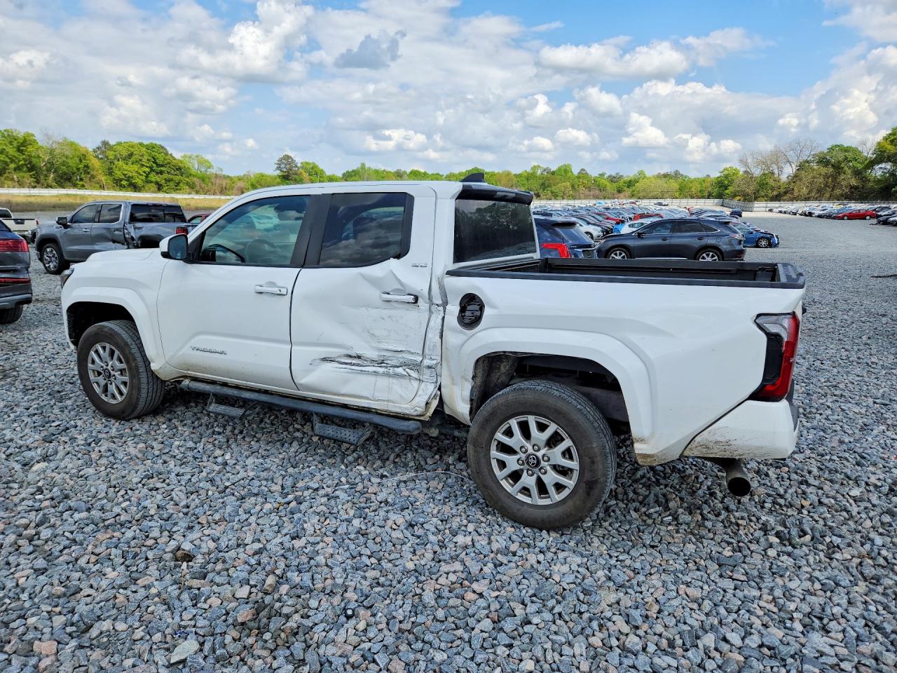 2024 TOYOTA TACOMA SR5 photo 3