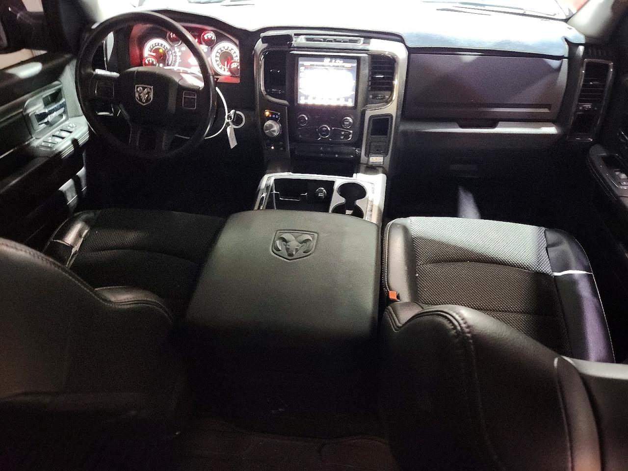 2014 RAM 1500 SPORT photo 15