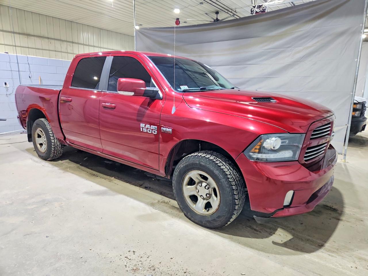 2014 RAM 1500 SPORT photo 7