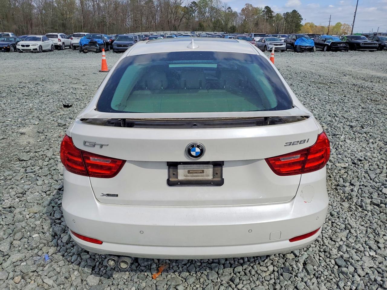 2015 BMW 328 XIGT photo 11