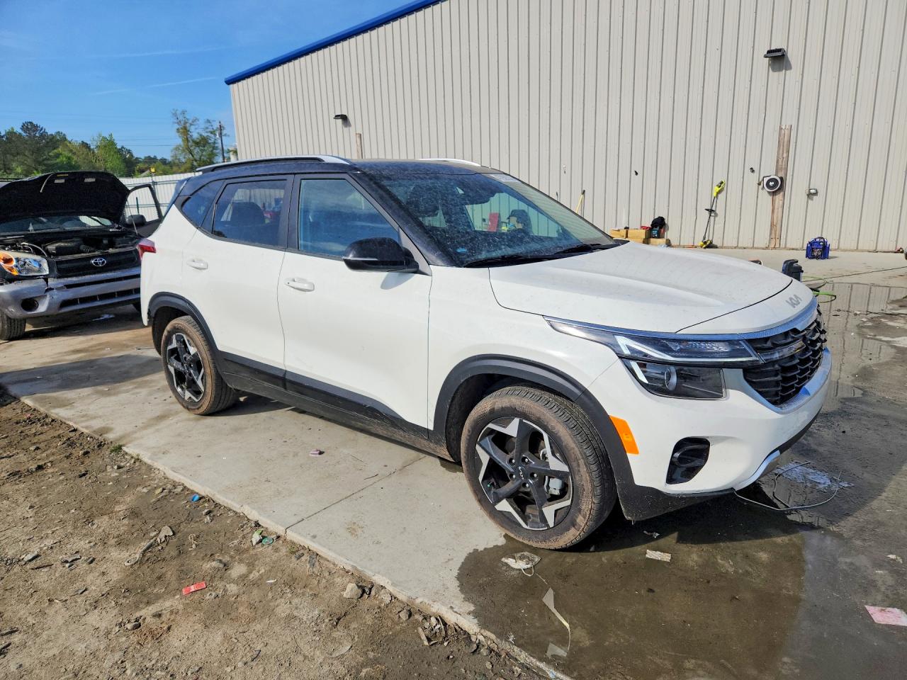 2025 KIA SELTOS S photo 7