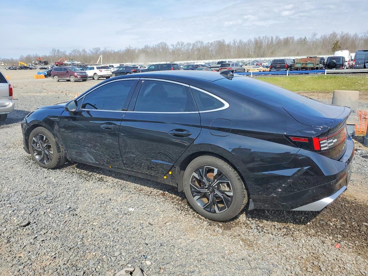 2025 HYUNDAI SONATA SEL photo 2