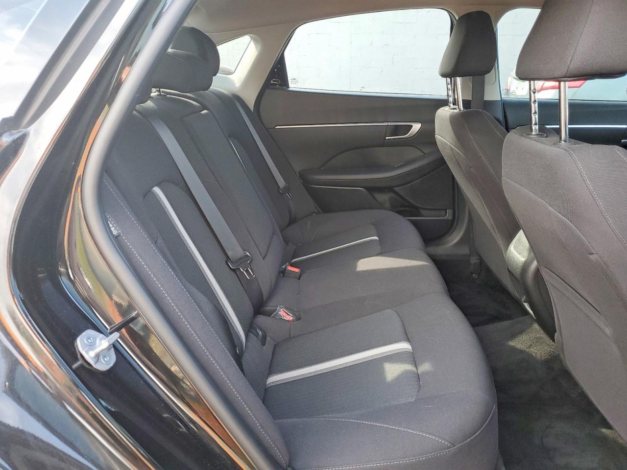 2025 HYUNDAI SONATA SEL photo 10