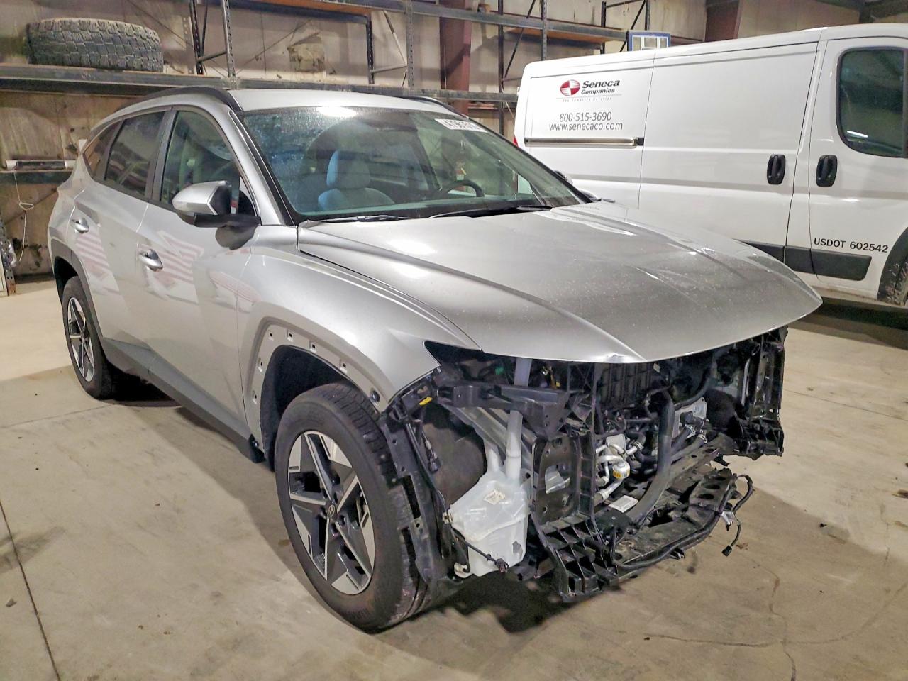 2025 HYUNDAI TUCSON SEL photo 4