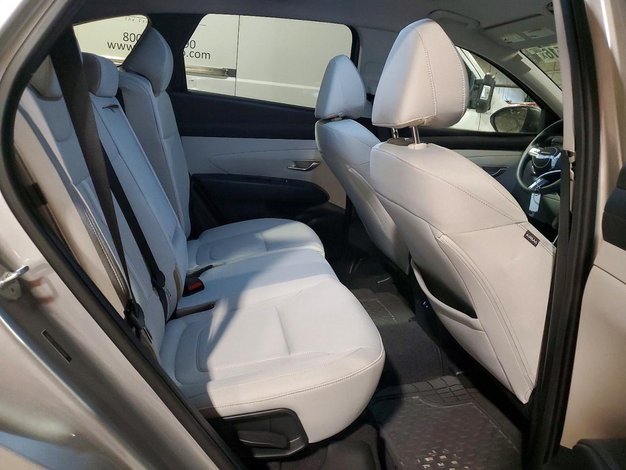 2025 HYUNDAI TUCSON SEL photo 11