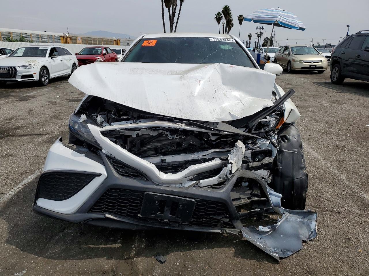 2024 TOYOTA CAMRY SE photo 9