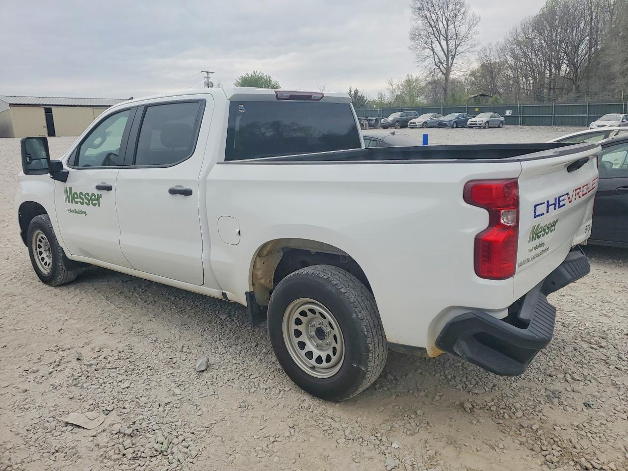 2024 CHEVROLET SILVERADO C1500 photo 4