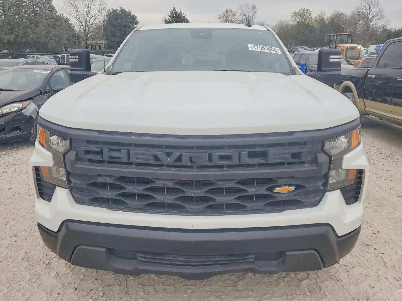 2024 CHEVROLET SILVERADO C1500 photo 13