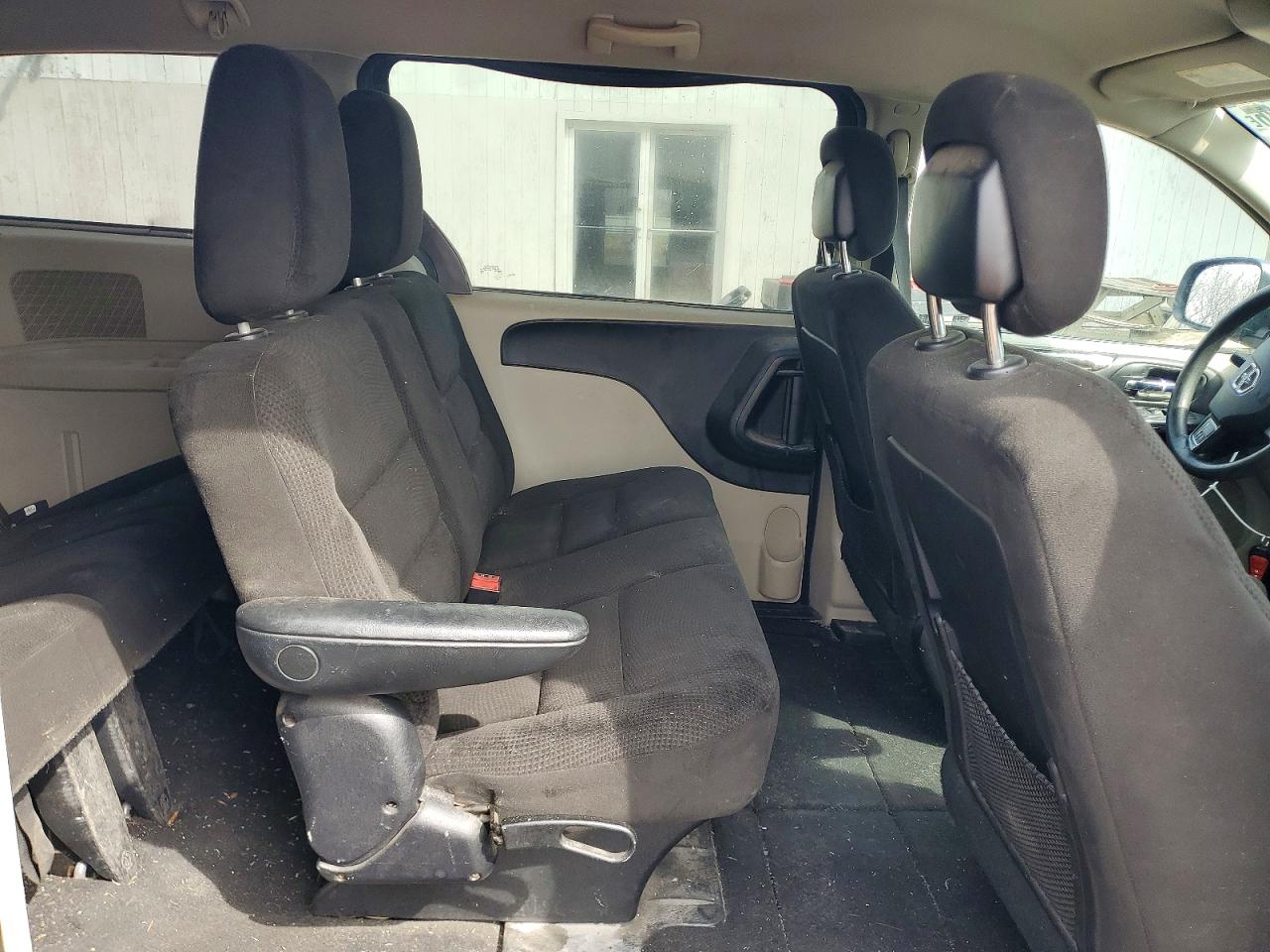2015 DODGE GRAND CARAVAN SE photo 31