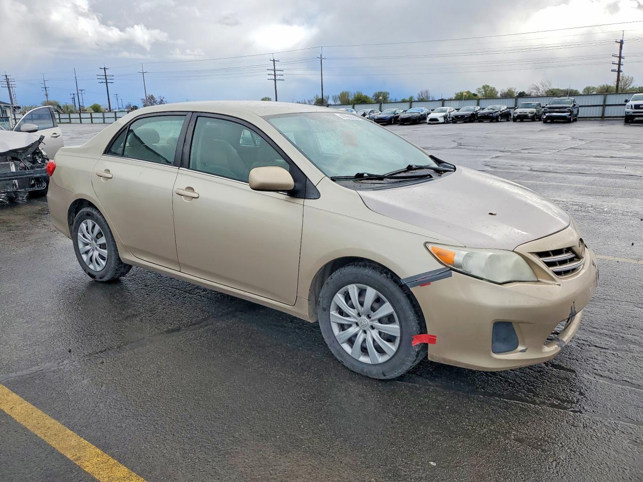 2013 TOYOTA COROLLA photo 10