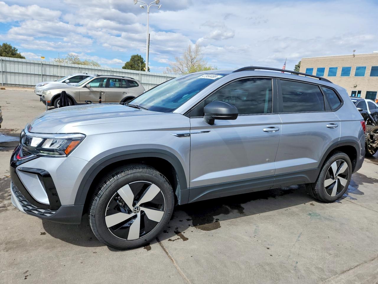 2024 VOLKSWAGEN TAOS