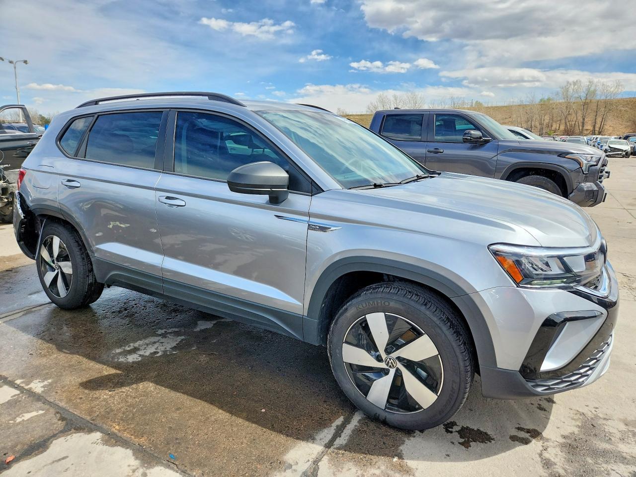 2024 VOLKSWAGEN TAOS S photo 4
