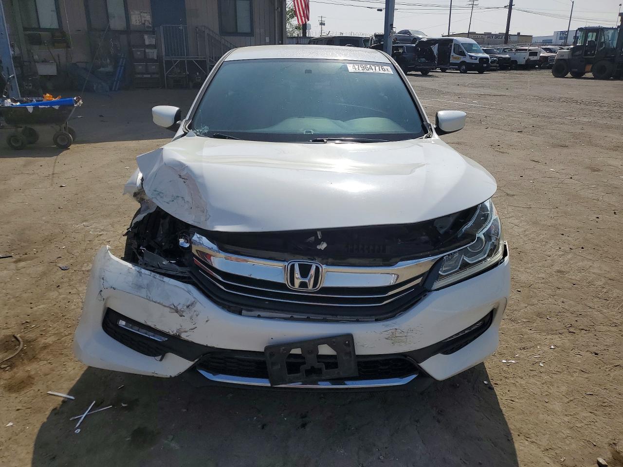 2017 HONDA ACCORD SPORT photo 5