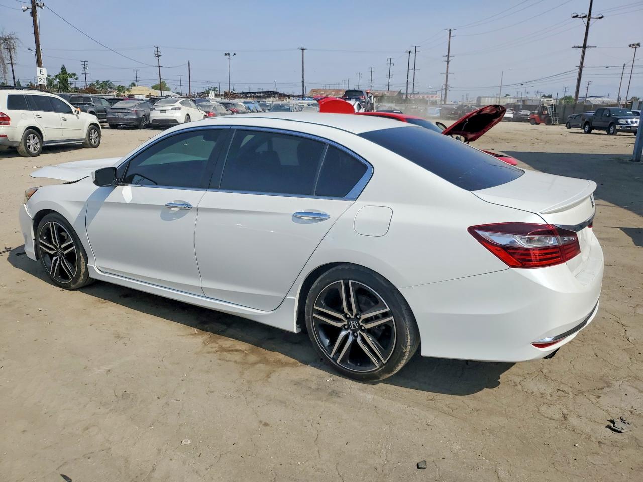 2017 HONDA ACCORD SPORT photo 2