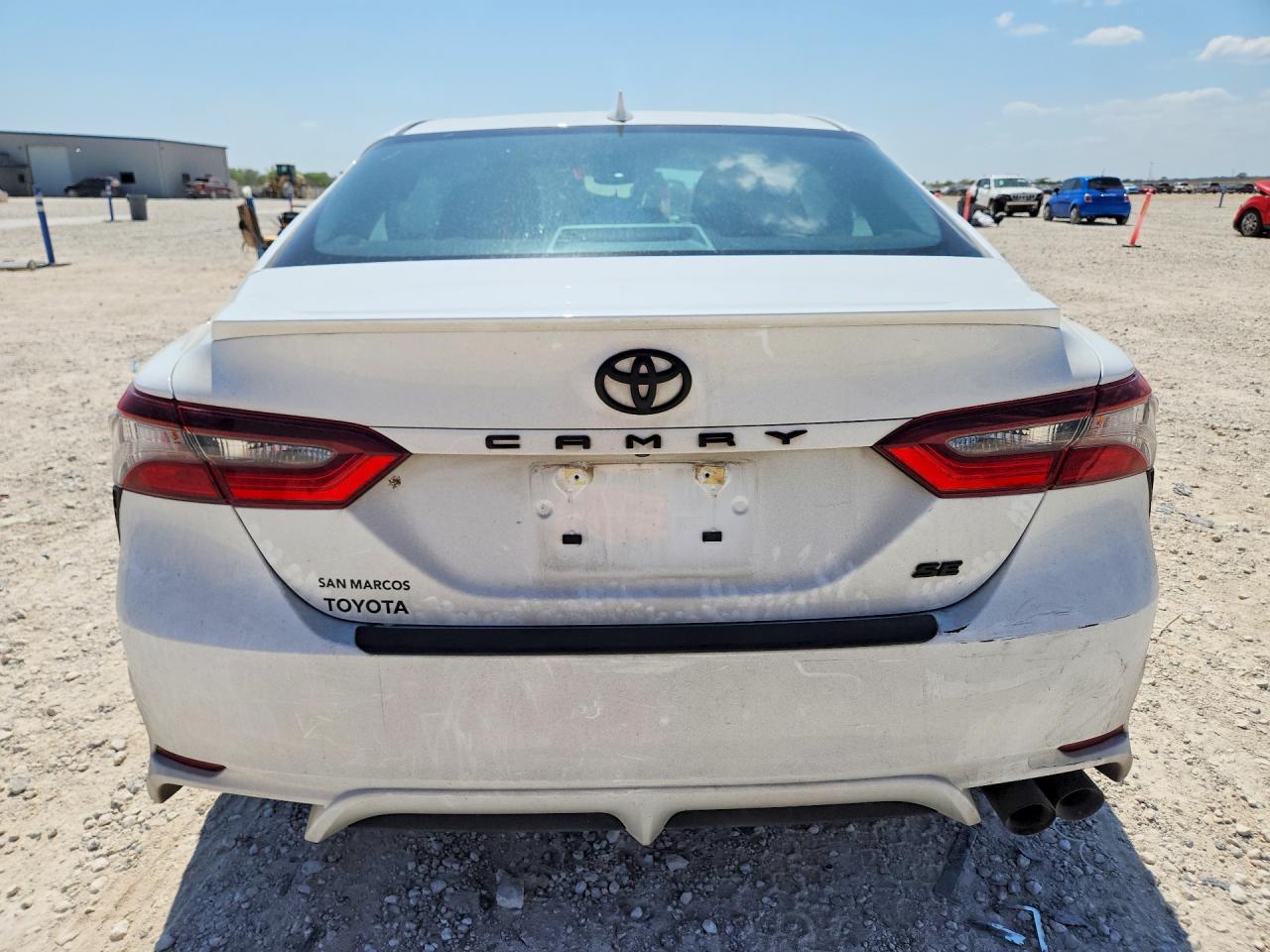 2024 TOYOTA CAMRY SE photo 11