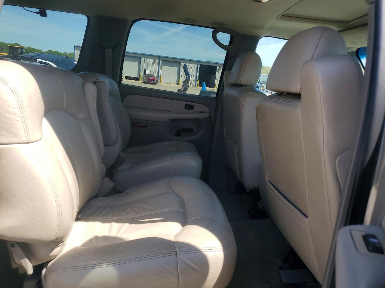 2000 CHEVROLET SUBURBAN K2500 photo 21