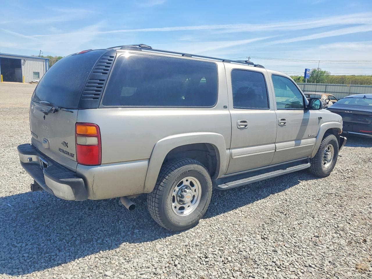 2000 CHEVROLET SUBURBAN K2500 photo 5