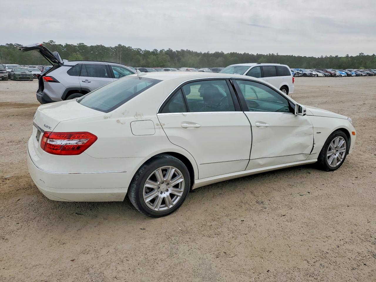2012 MERCEDES-BENZ E 350 BLUETEC photo 7