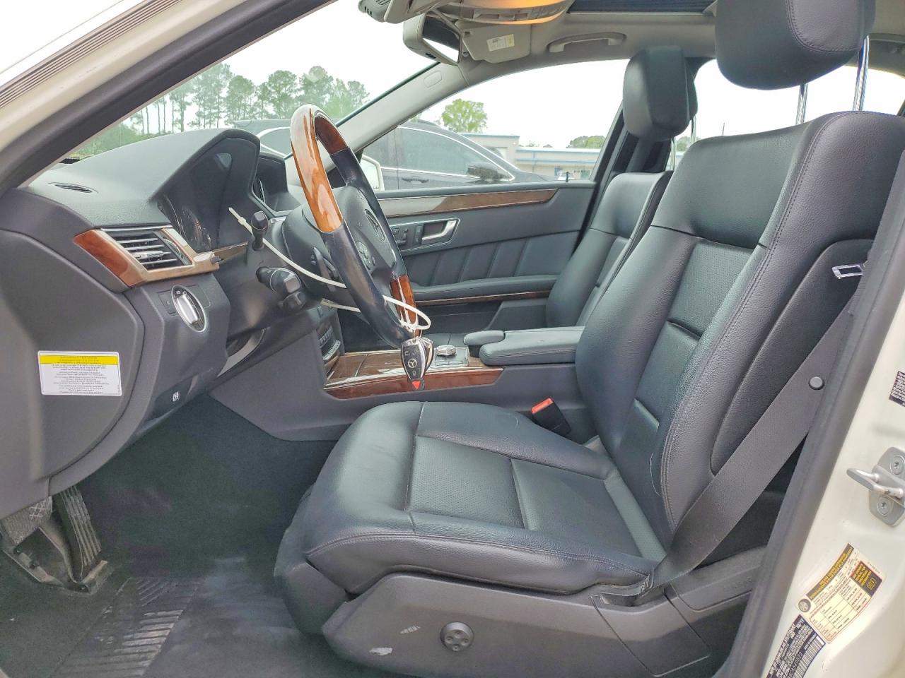 2012 MERCEDES-BENZ E 350 BLUETEC photo 19