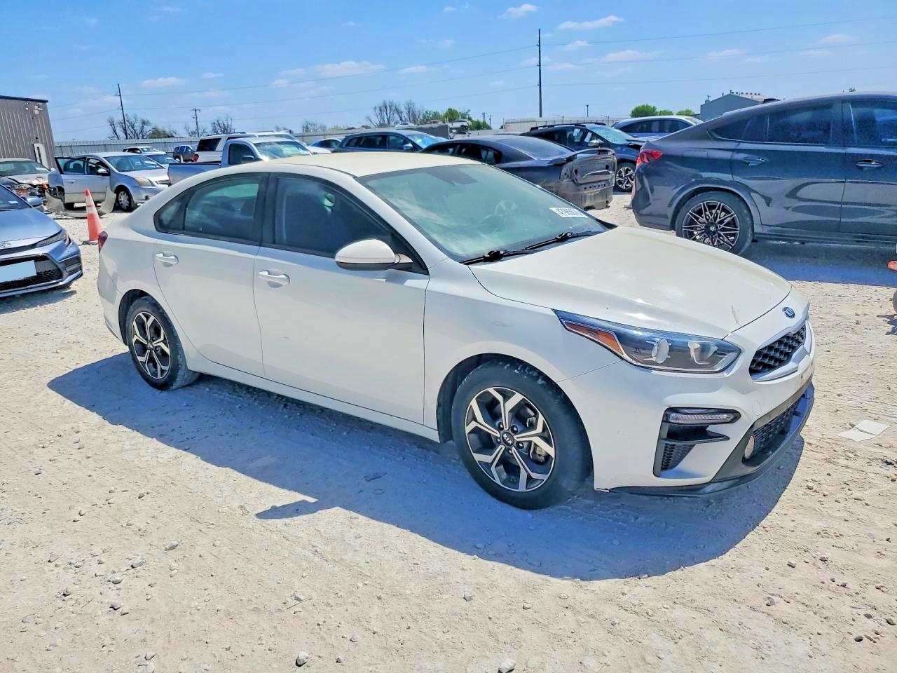 2021 KIA FORTE photo 10