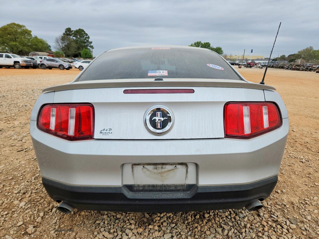 2012 FORD MUSTANG photo 6